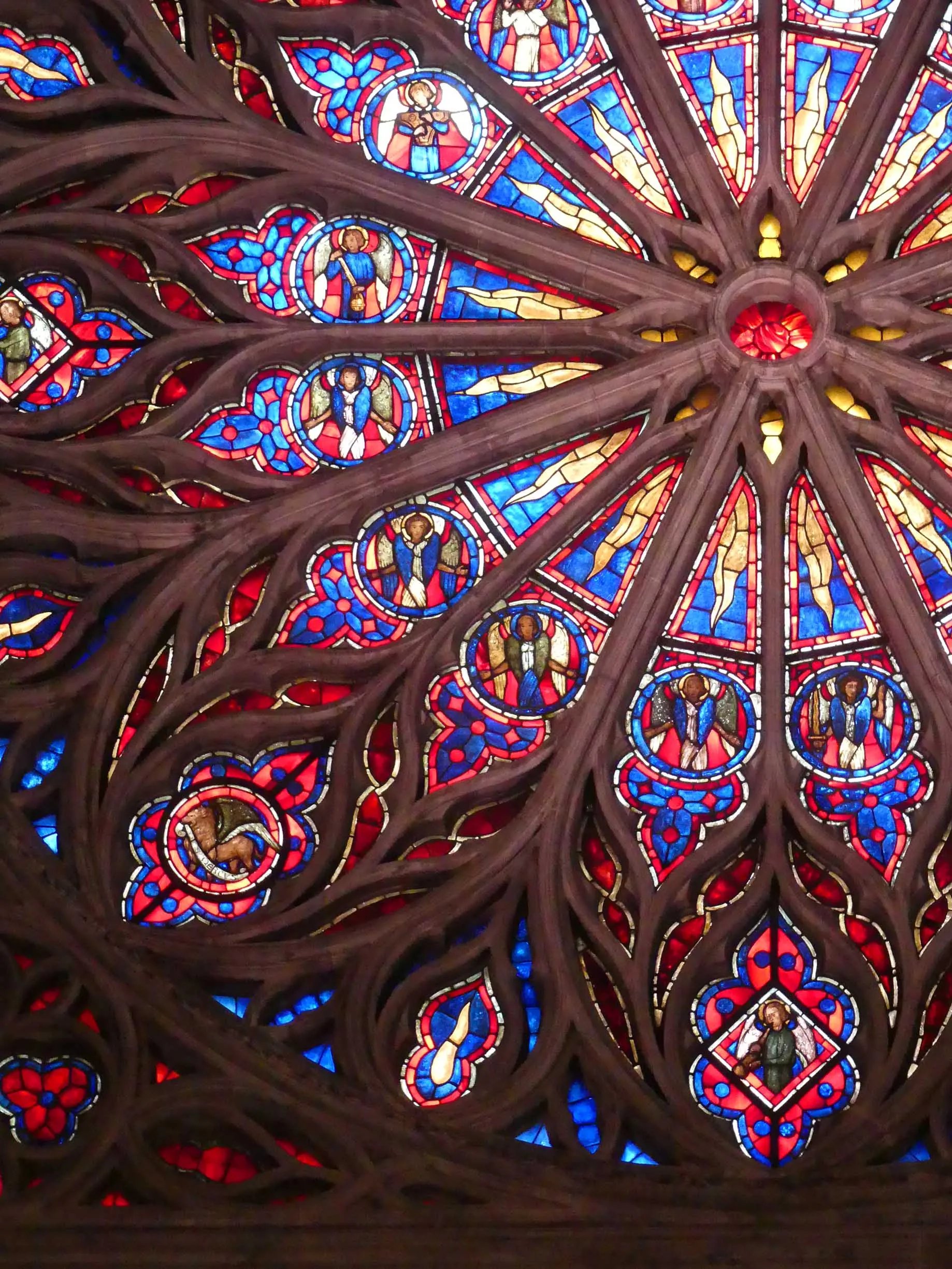 스테인드글라스 창문 (Stained Glass Windows)